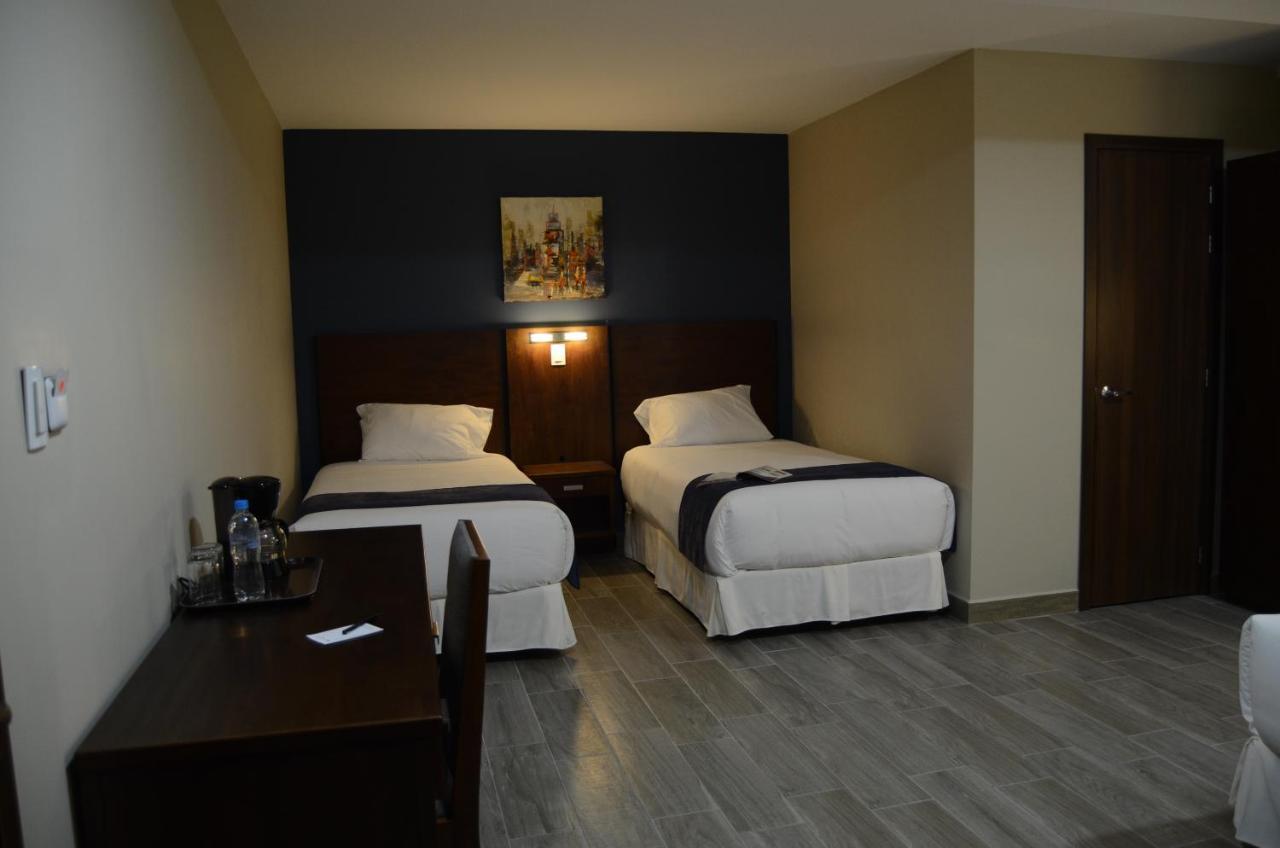 Hotel San Agustin Plaza ลาตาคุงกา ภายนอก รูปภาพ