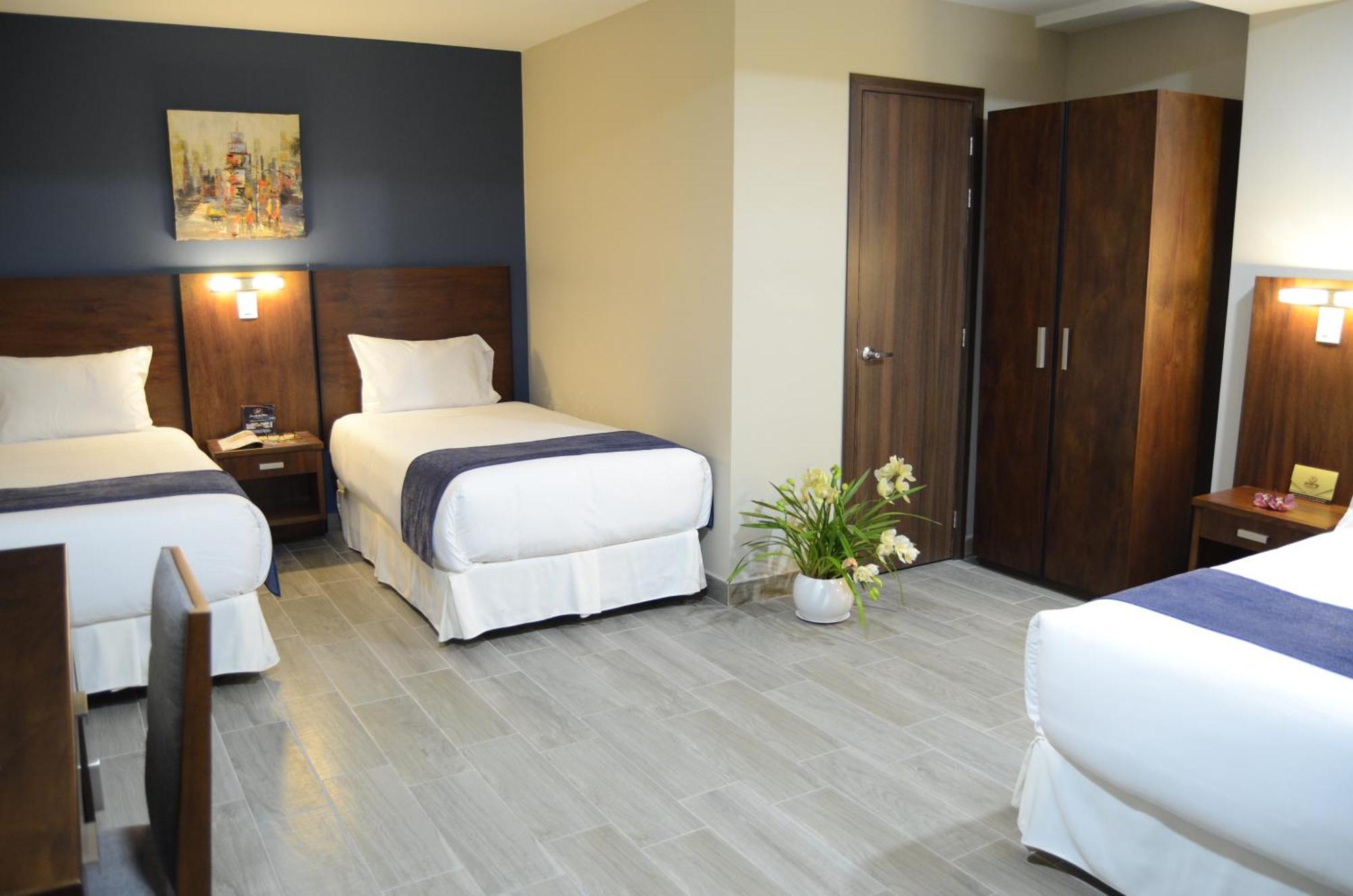 Hotel San Agustin Plaza ลาตาคุงกา ภายนอก รูปภาพ